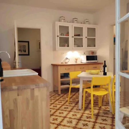Апартаменты Comfortable Flat At Sao Pedro Do