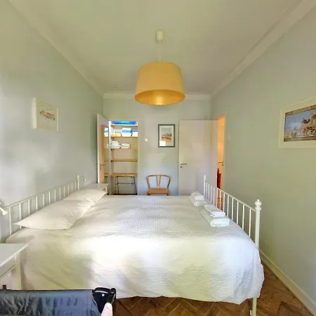 Апартаменты Comfortable Flat At Sao Pedro Do *